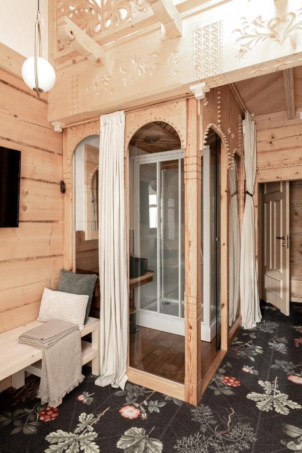 Milimani - Stuletnia, Folk & Butique, Adults Only Bed & Breakfast Zakopane